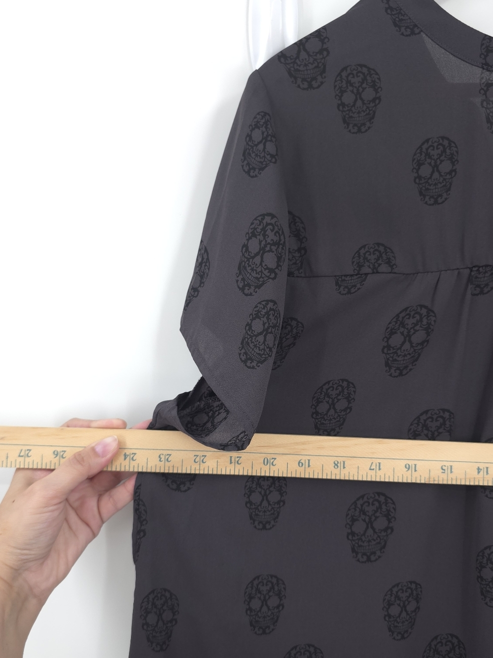 Torrid Skull Print Chiffon Top Black Flowy Hi-low Hem Goth Punk Grunge 2X (FLAW) - Picture 10 of 12